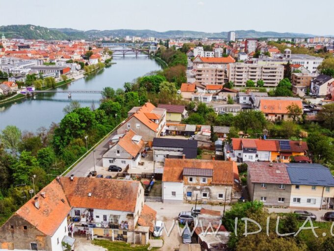 Poslovni prostor-večnamenski_9130_2.jpg