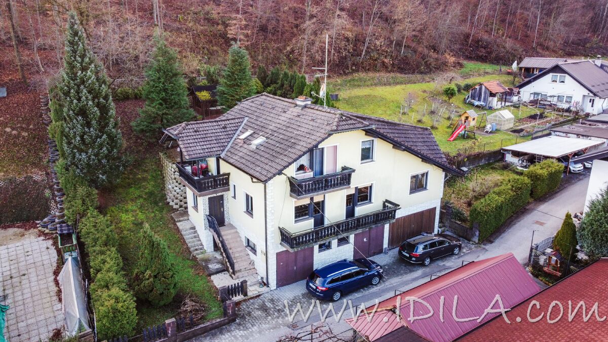 Vrstna hiša_9176_0.jpg